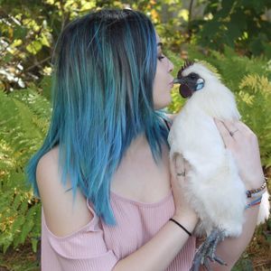 Meet your Posher, Leena